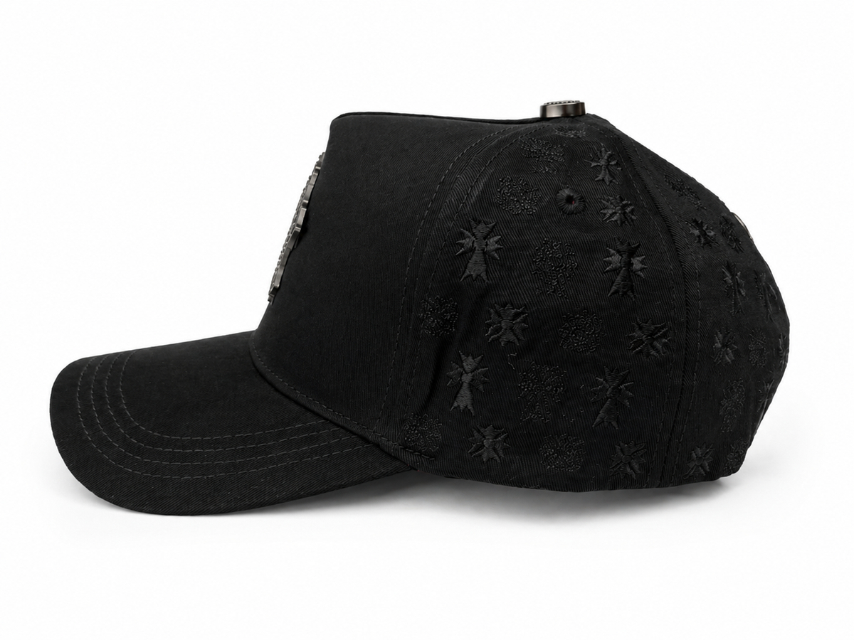 Vista lateral derecha de la gorra VANTÉ™ Matte Cross
